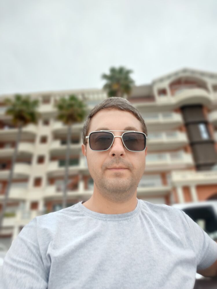  54236371  Dmitrii, 37 ,    