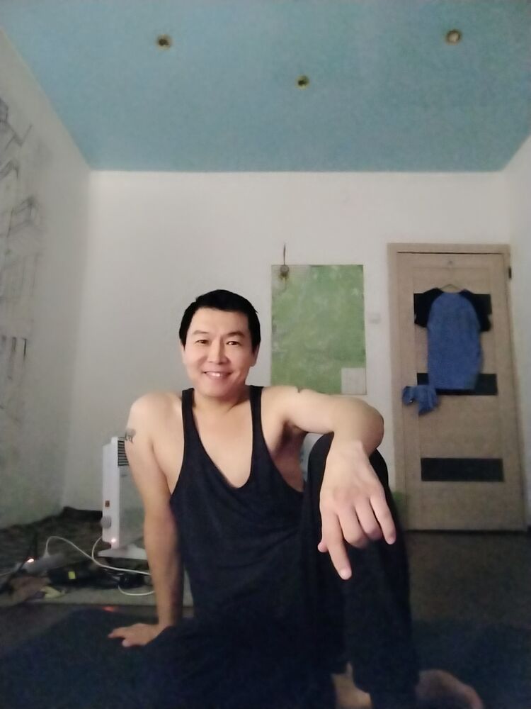  47820501  , 33 ,    