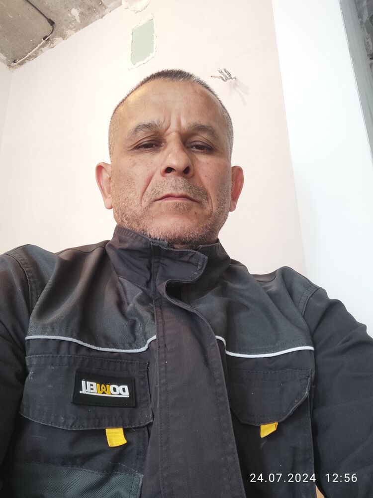  44886081  , 51 ,    