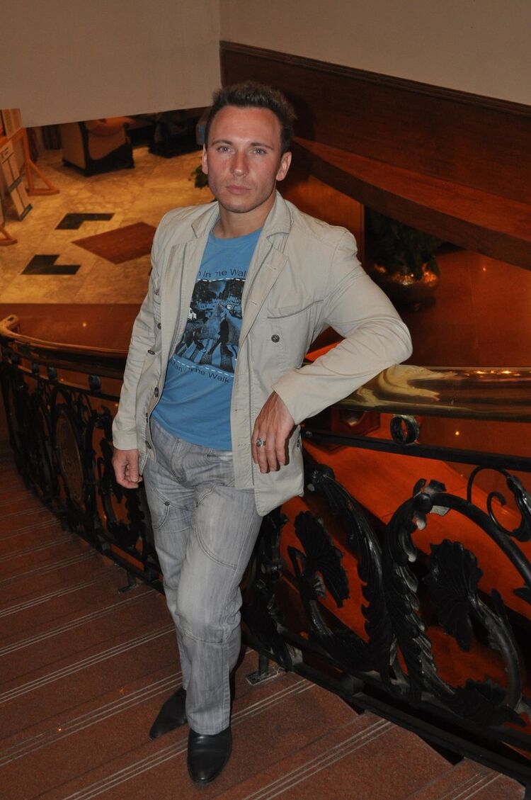  ,   , 44 ,   