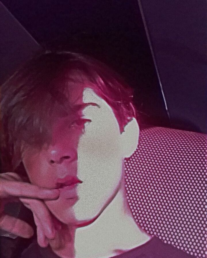  44266991  Sasha, 20 ,    