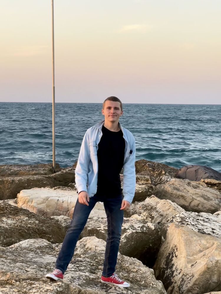  39937691  Dmitriy, 25 ,    Ramat Gan
