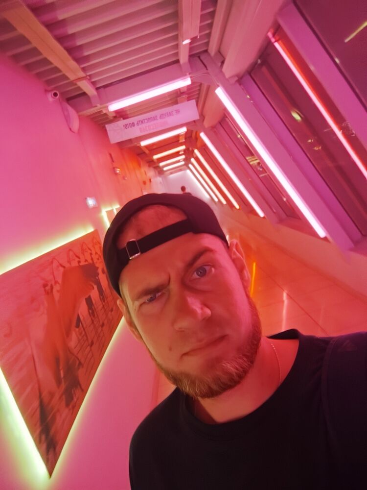  48707541  , 31 ,    