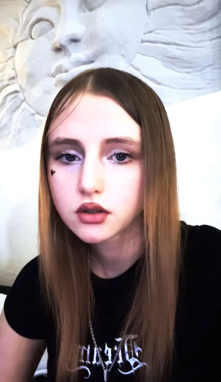  ,   Vivi, 18 ,   ,   , c 