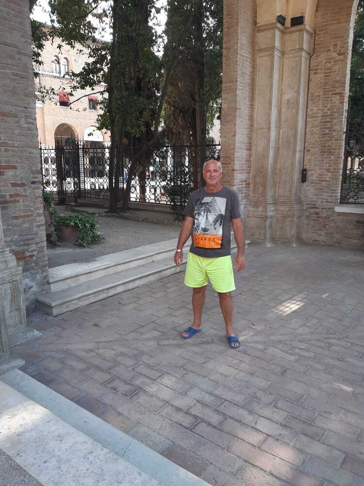  Bansko,   , 58 ,     , c 