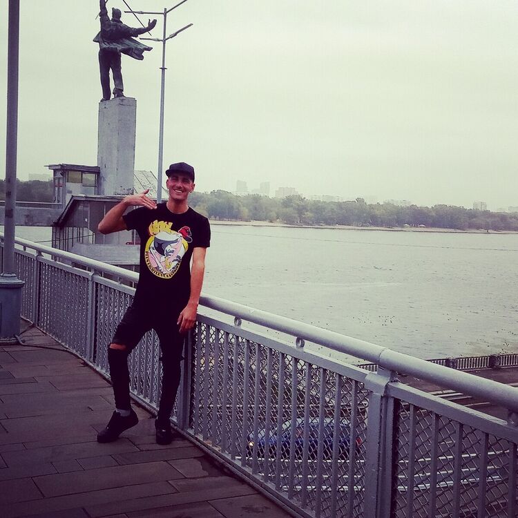 ���������� ����, ���� ������� Viktor Bro, 32 ����, ������������ ��� ������, ����� � ���������, c�������� ���������, ���������