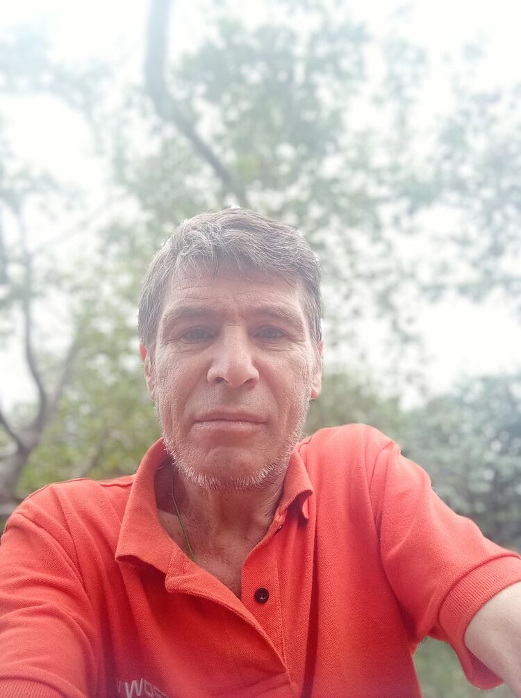  ,   Sergei, 54 ,   c 