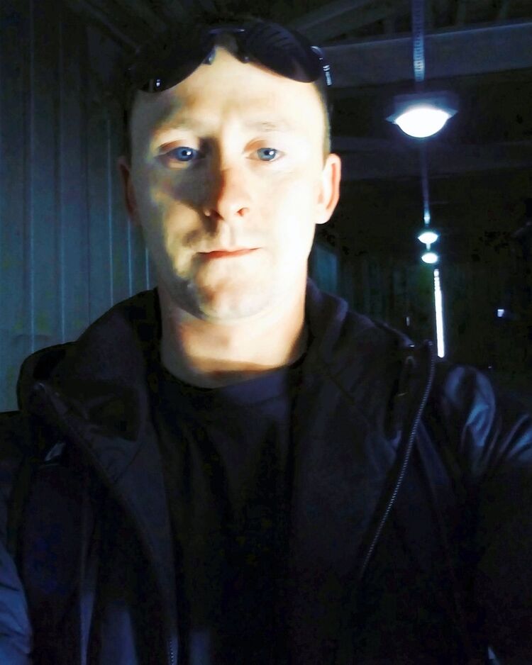  11141771  Alexandr, 37 ,     