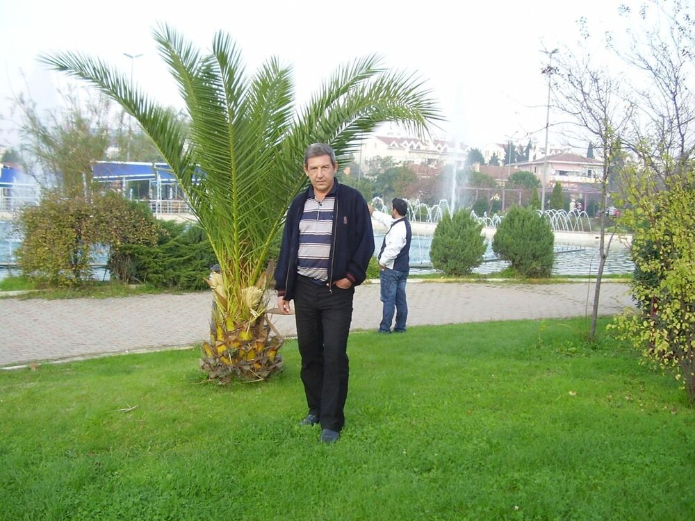  10481731  Tolya, 64 ,    