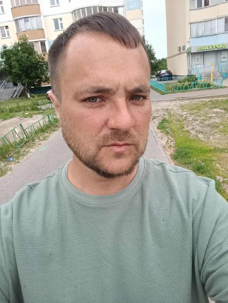  35723631  Ruslan, 38 ,    