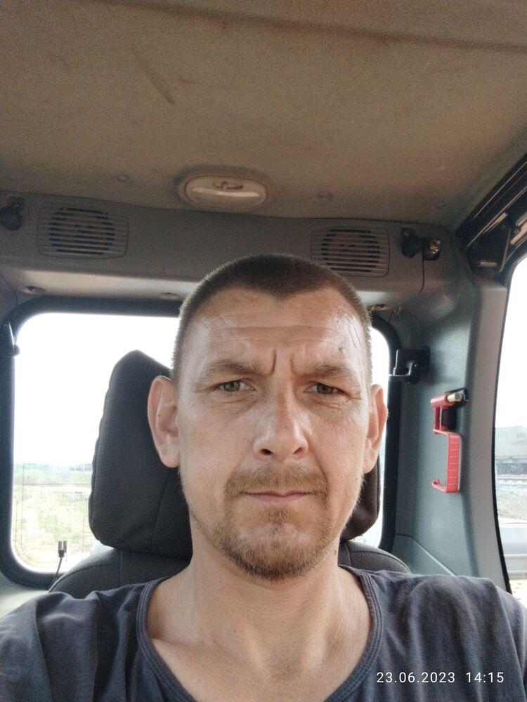  35423561  , 42 ,    --