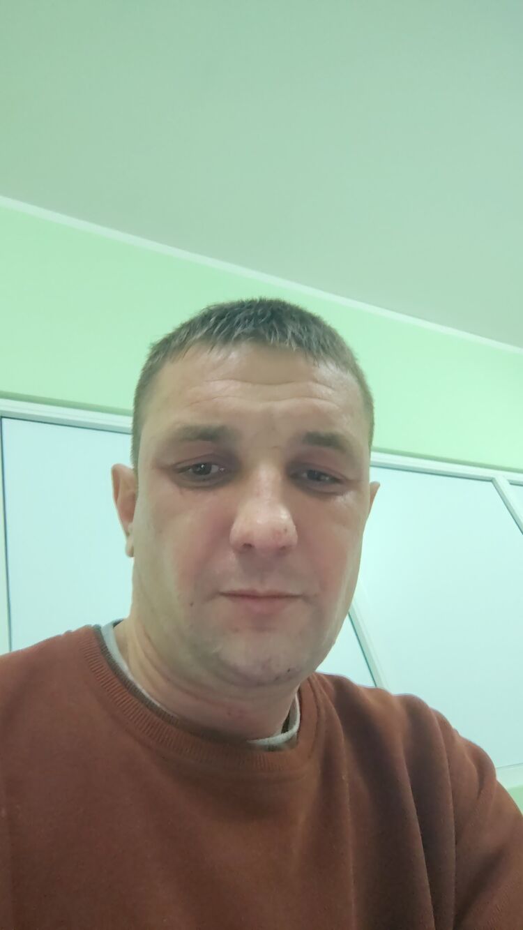  49773061  , 36 ,    