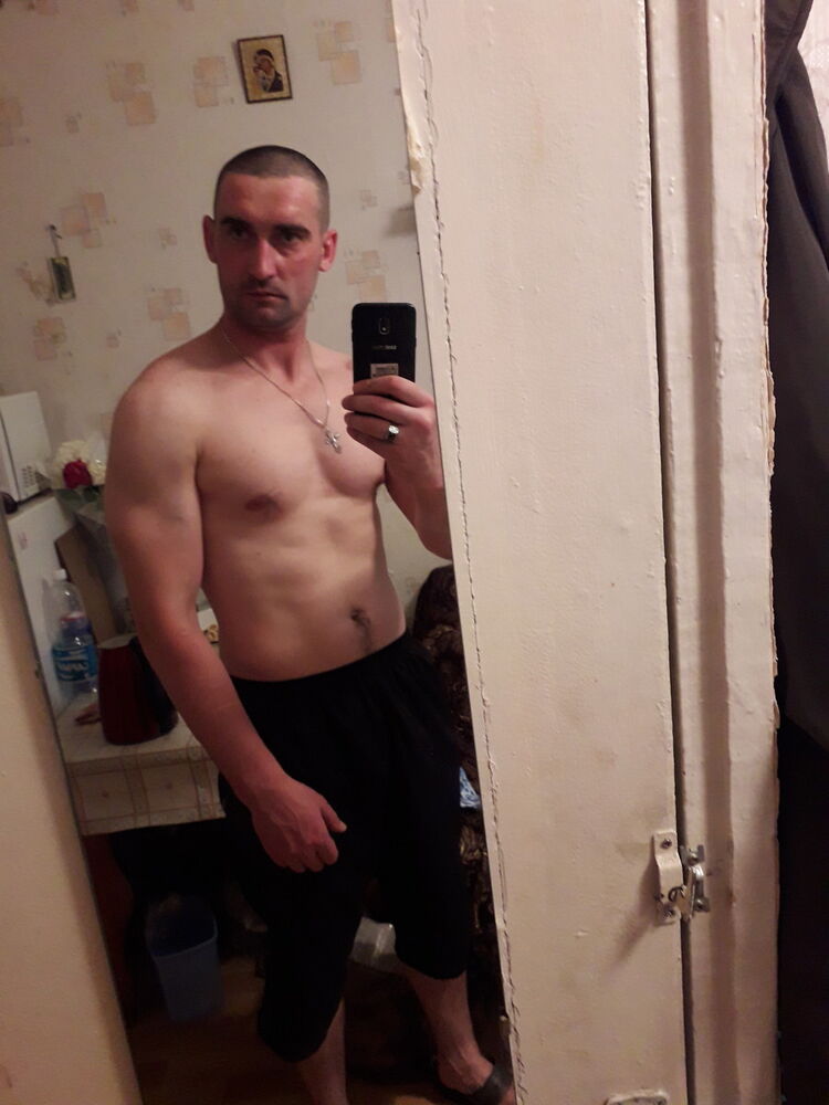  12800881  Nikolai, 38 ,    