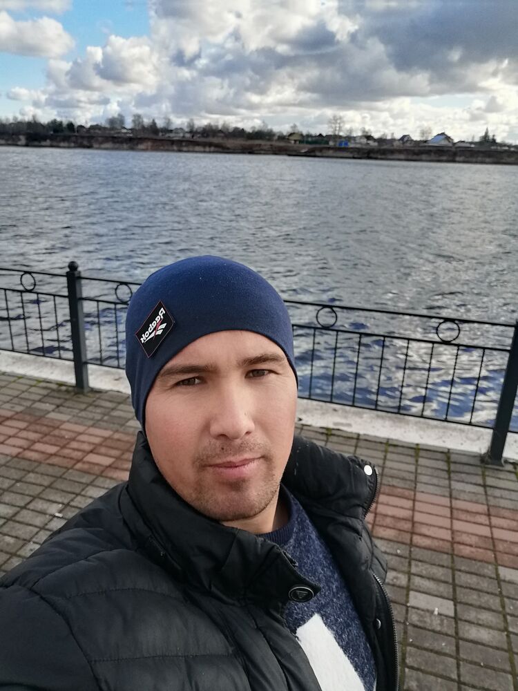  22727081  Doniyor, 32 ,    -