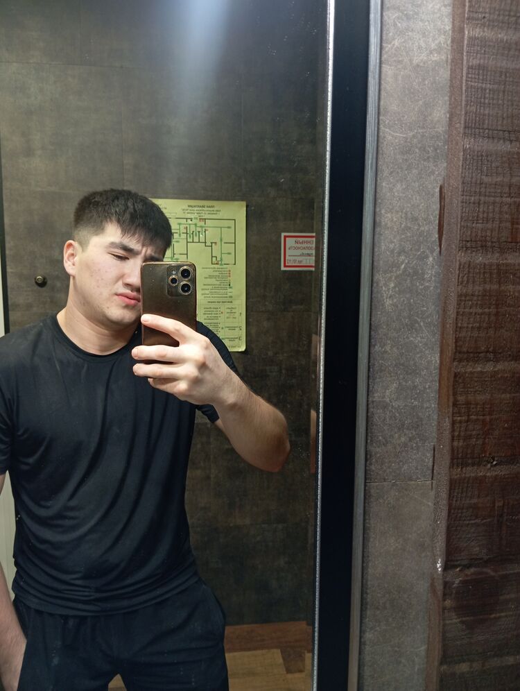  48203631  , 21 ,    