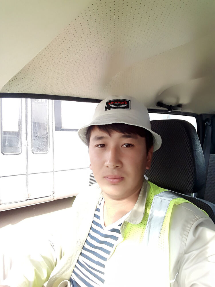  ,   Abdrazak, 32 ,   ,   , c 
