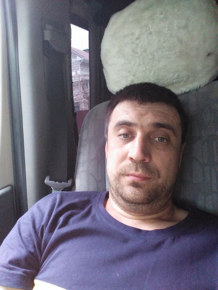  9686081  , 40 ,    