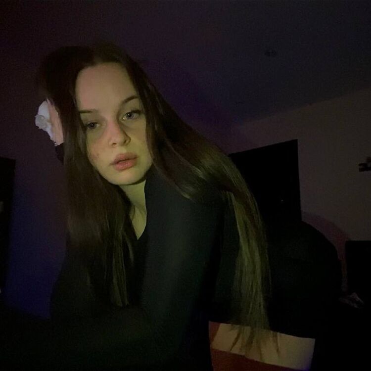  40502631  As, 19 ,    