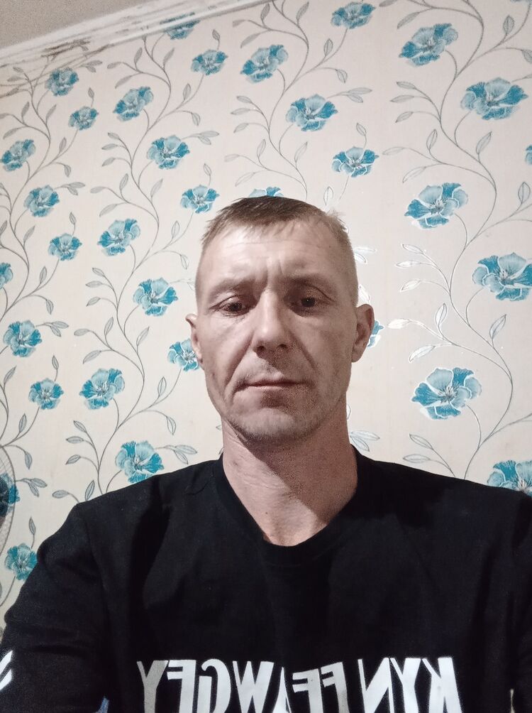  26898471  Vladimir, 40 ,    