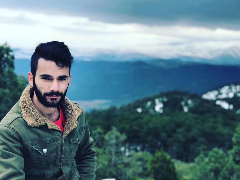  19180441  Oguzhan, 29 ,    