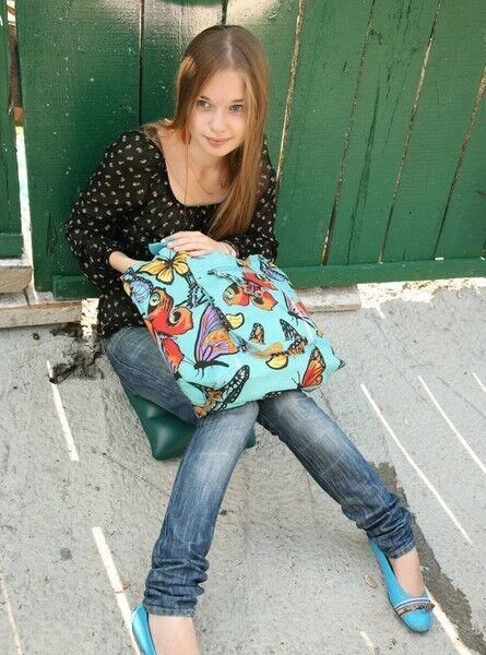  24382901  Natalia, 22 ,    