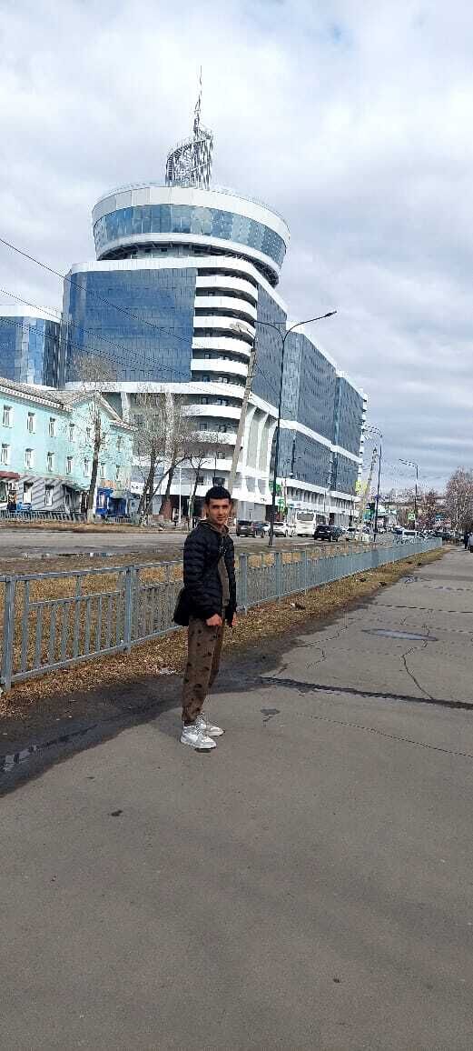  44687361  Jahon, 21 ,    