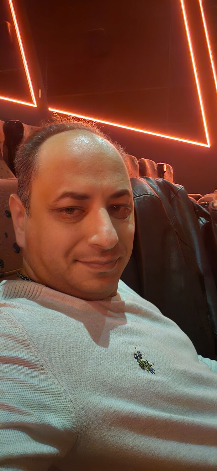  47745691  Emil, 46 ,    
