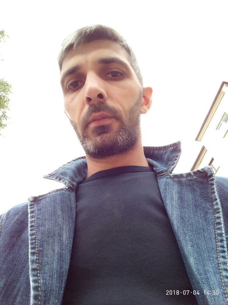  12718571  ˸, 38 ,    