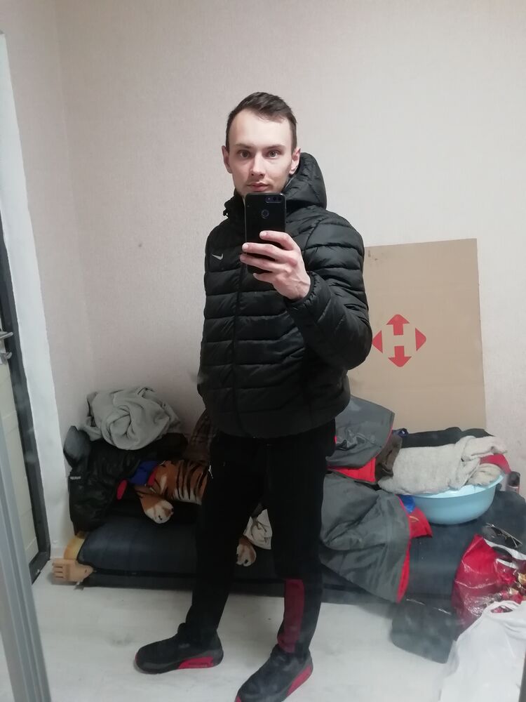  25114311  Alexandr, 27 ,    