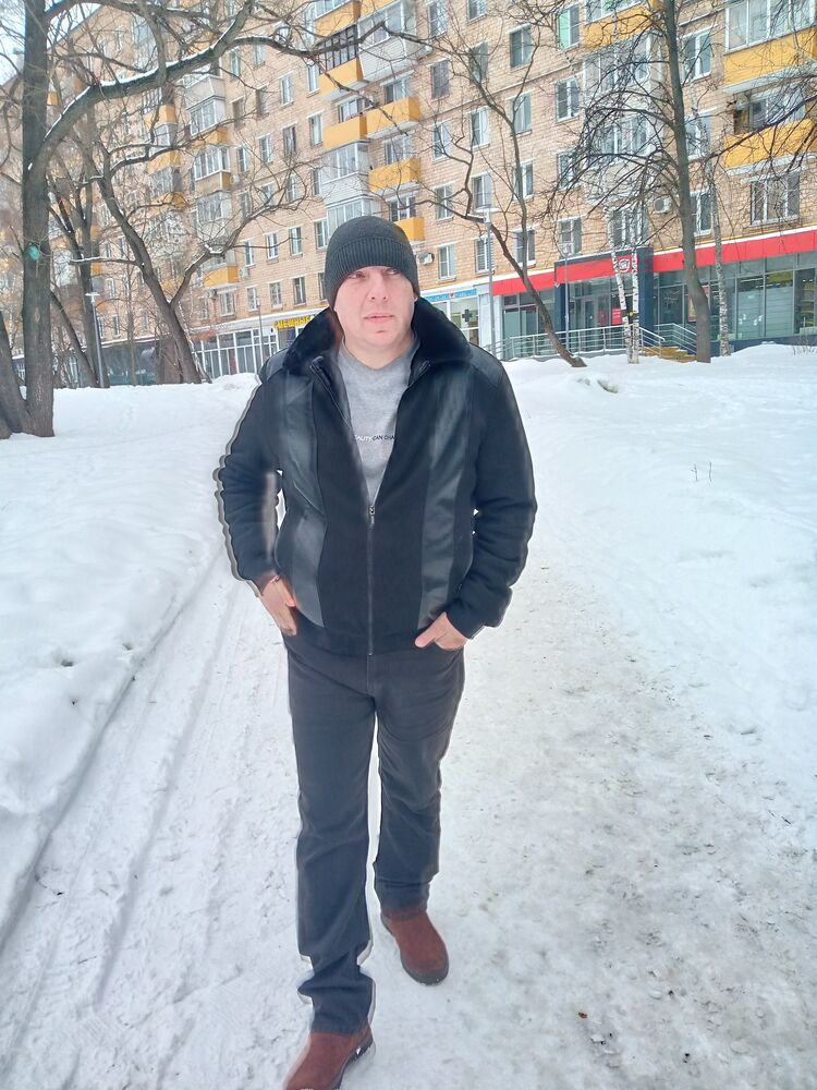  34141971  Igor, 42 ,    