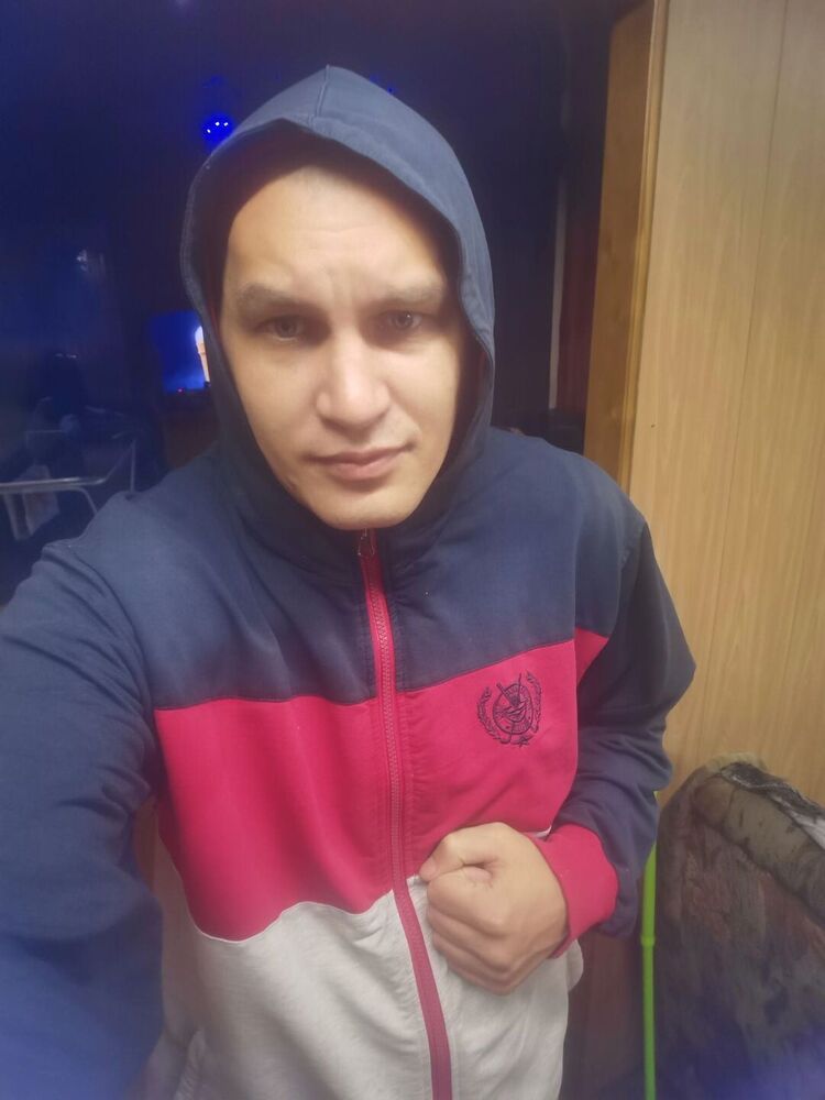  44730981  , 34 ,    