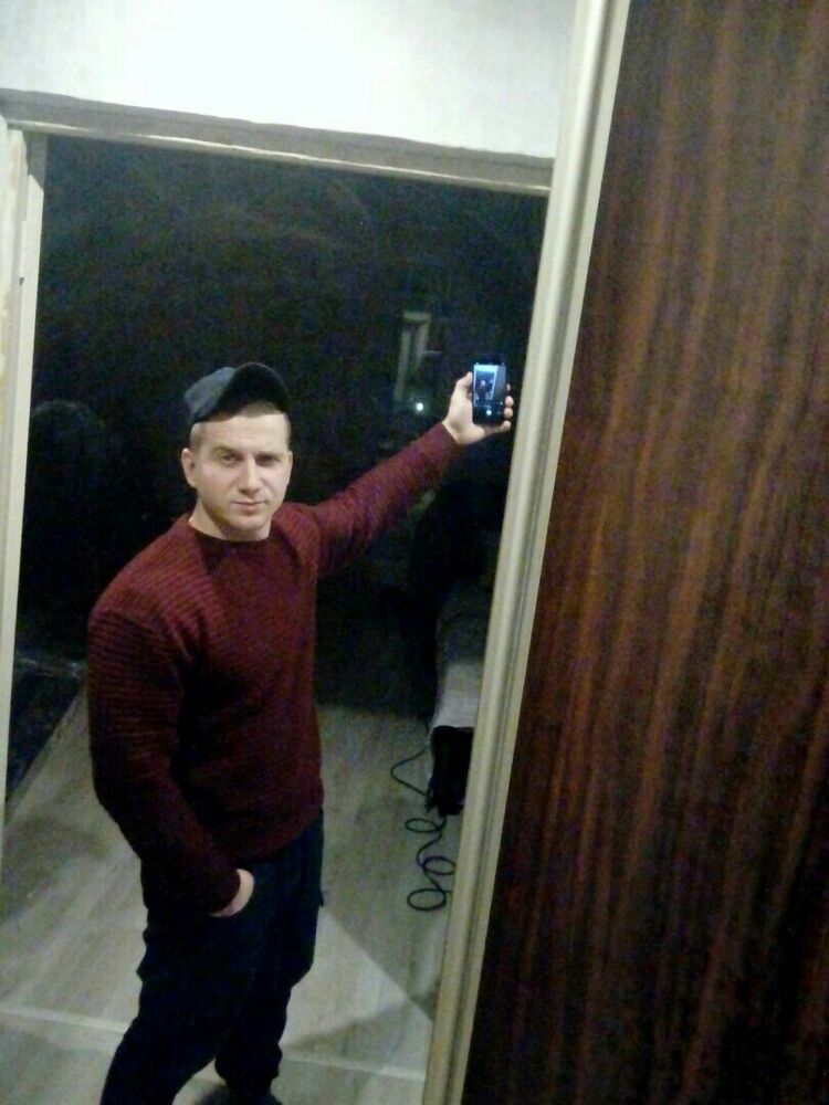  15740081  , 31 ,    