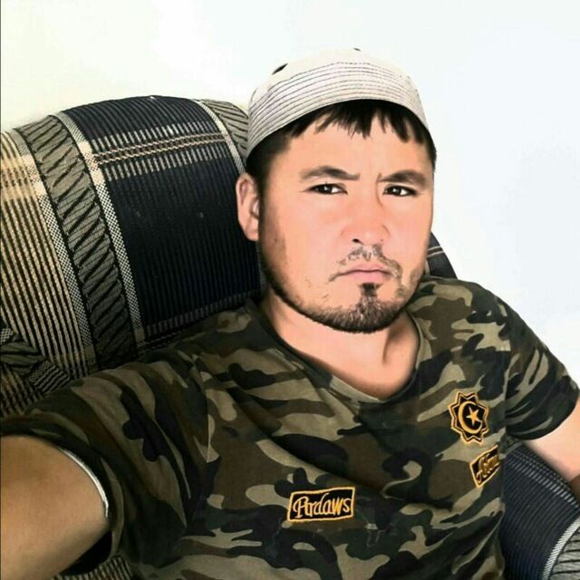  33006491  Farxod, 32 ,    