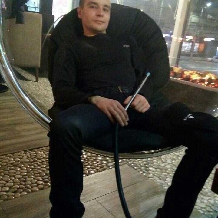  15659701  , 37 ,    