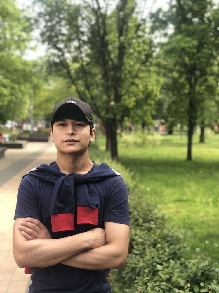  37360471  Foziljon, 23 ,    