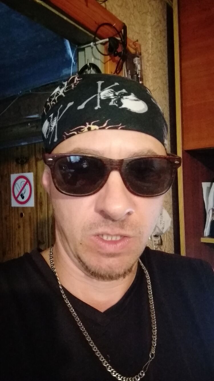  38353941  , 43 ,    