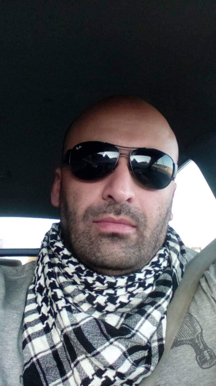  24981601  Guruli, 39 ,    