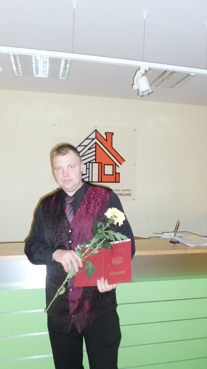  ,   Aivars, 47 ,   ,   , c 