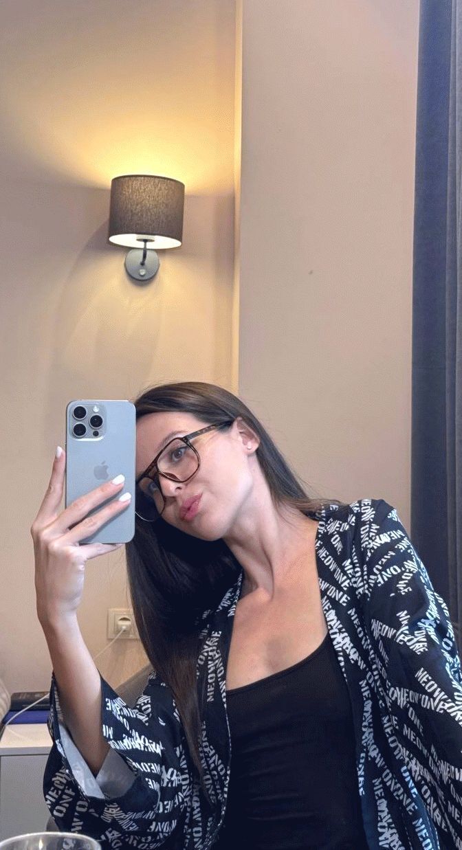  ,   Maria, 29 ,   ,   