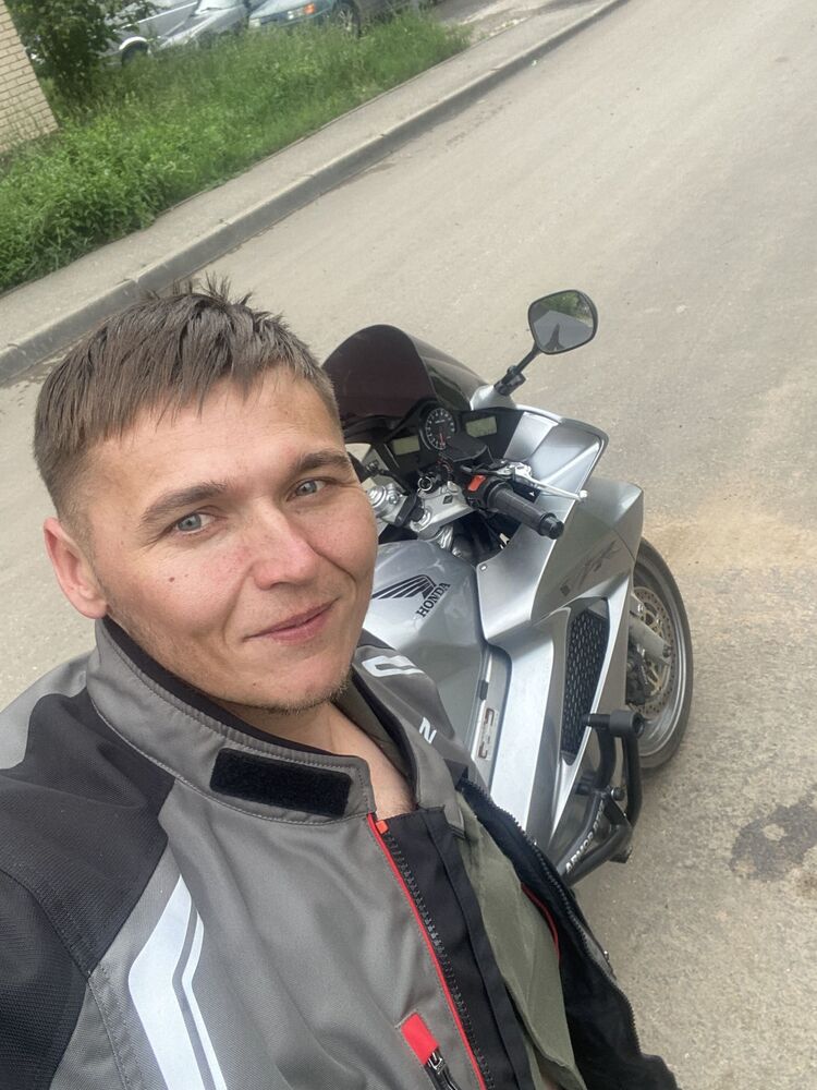  47114661  , 35 ,     