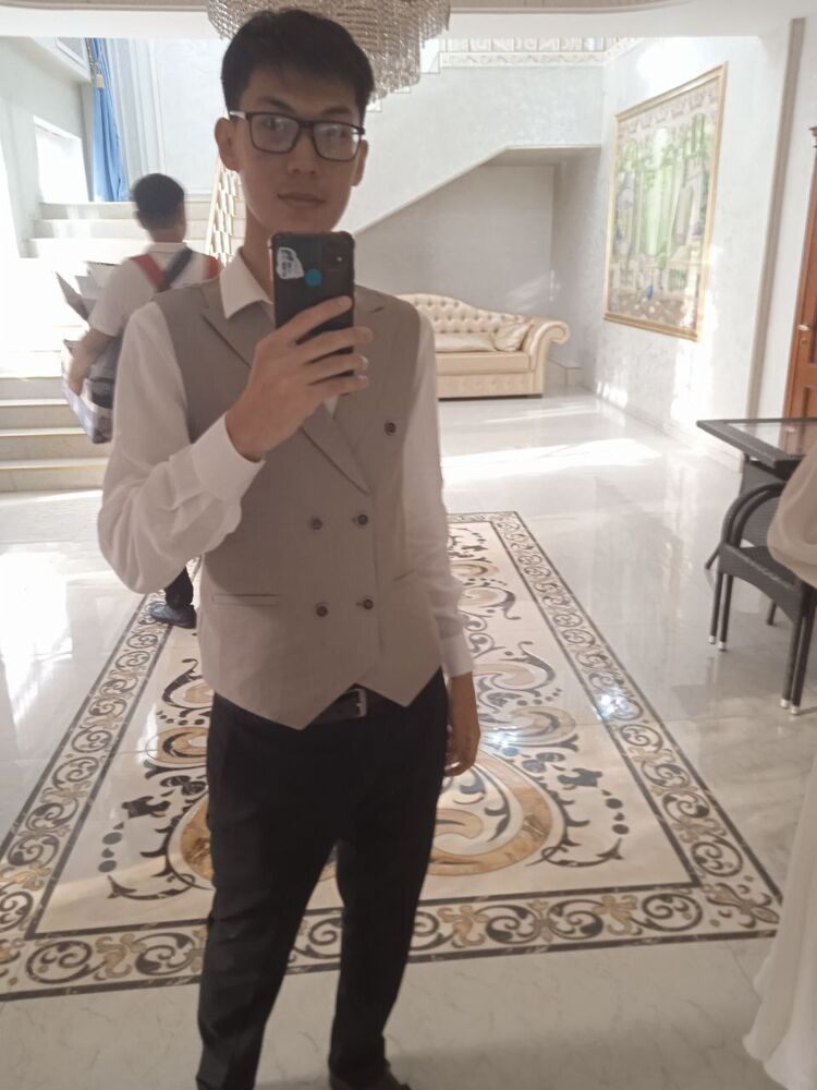  52733201  , 19 ,    