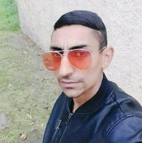  23872261  Ivan, 29 ,    