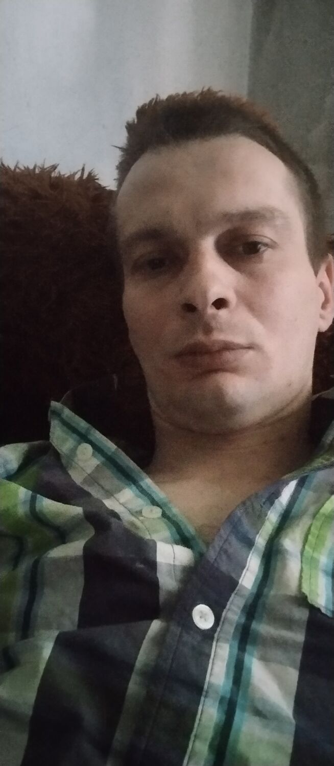 52423301  , 34 ,    