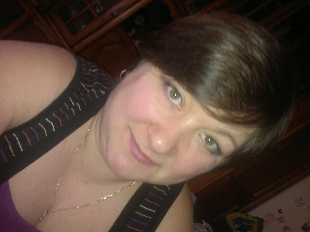  5983821  LADY, 46 ,    