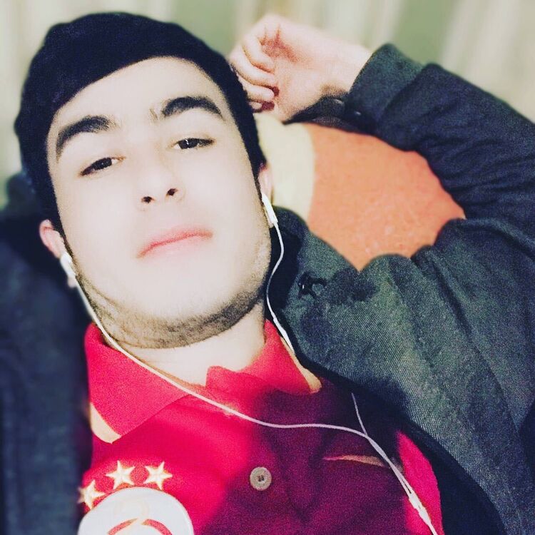  35426711  , 27 ,    