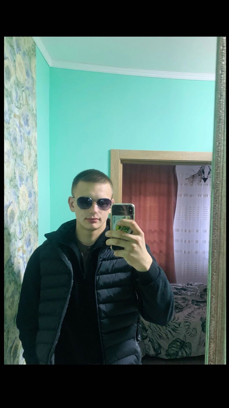 48242361  , 22 ,    