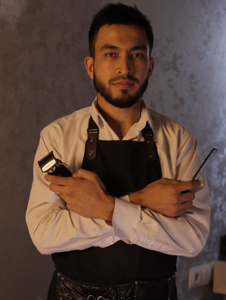  23497741  Ilhom, 31 ,    