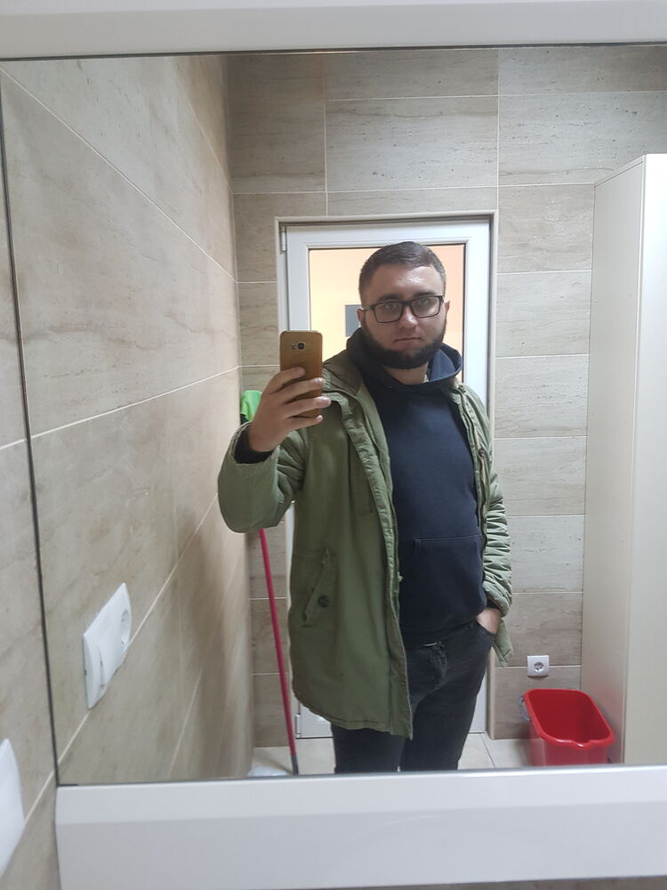  24700151  , 31 ,    