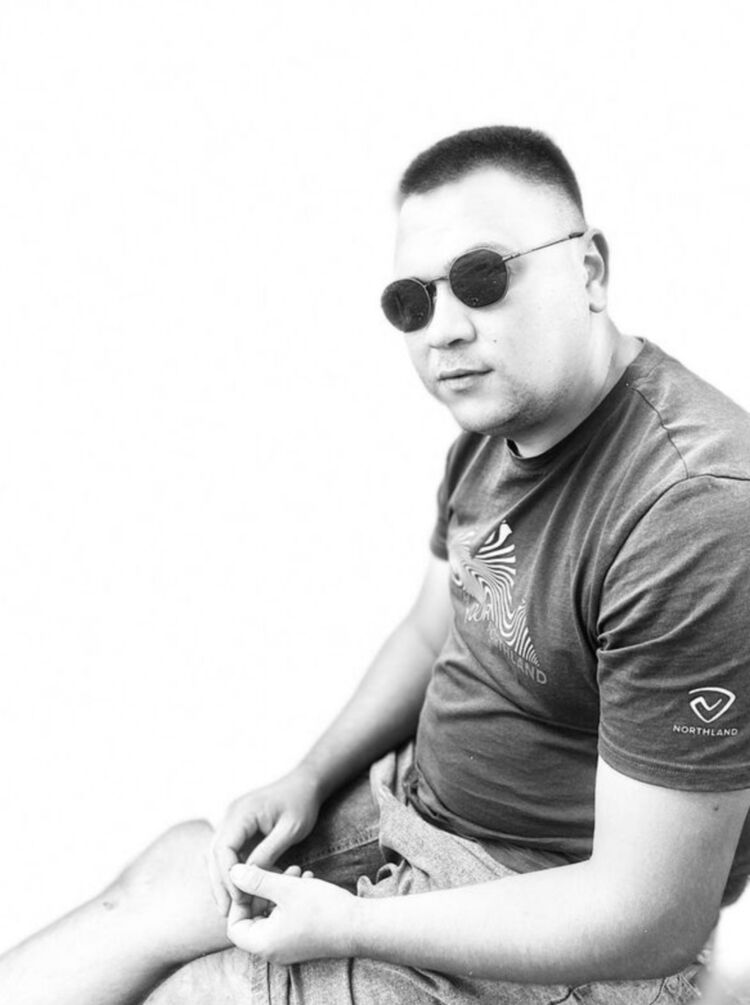 45857791  , 33 ,    