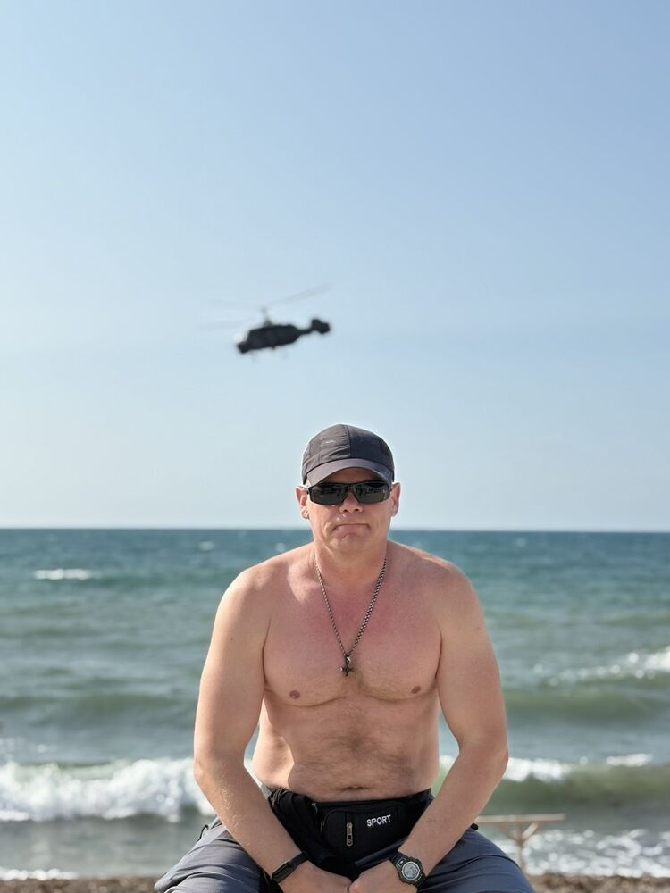  54529731  Alex, 45 ,    